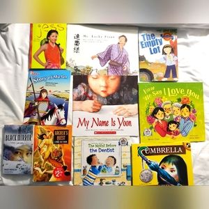 : * mixed Lot of 15 Asian  character Children's  books. For children of all ages